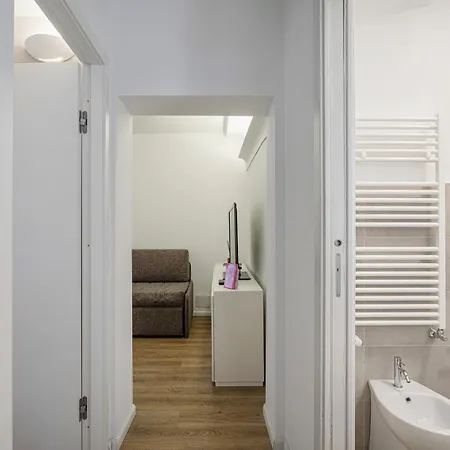 Cute Nest Near The Center By Wonderful Italy Apartamento *